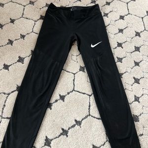 Youth Large Girls Nike Dri Fit Leggings
